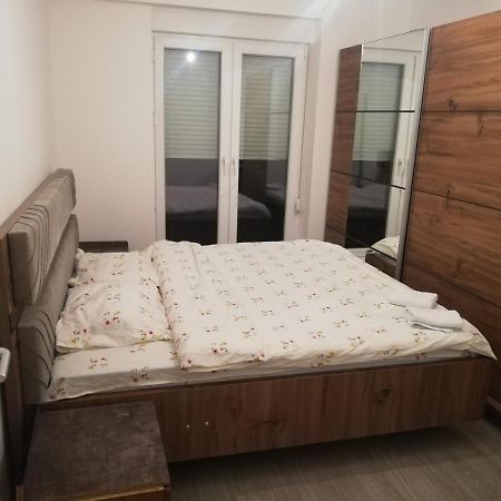 Apartment 3 Приштина Екстер'єр фото