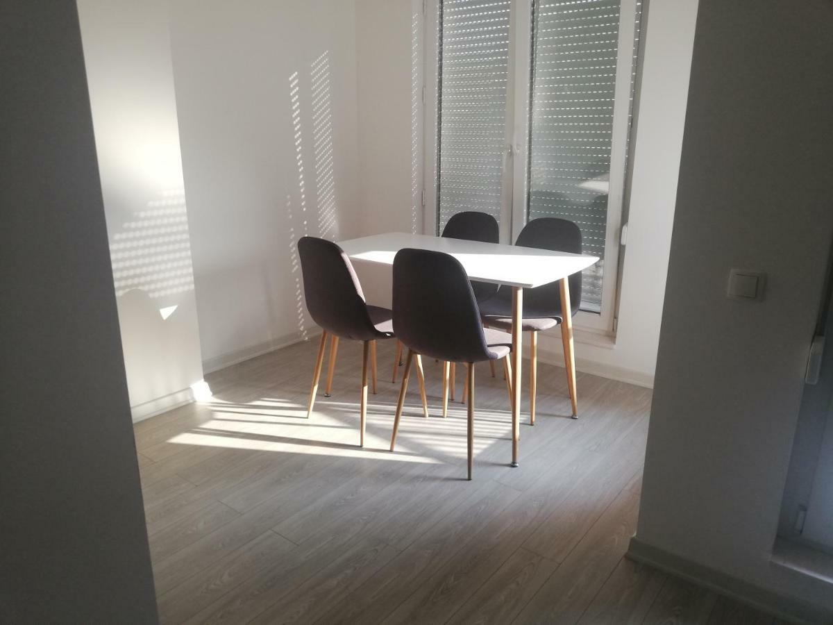 Apartment 3 Приштина Екстер'єр фото