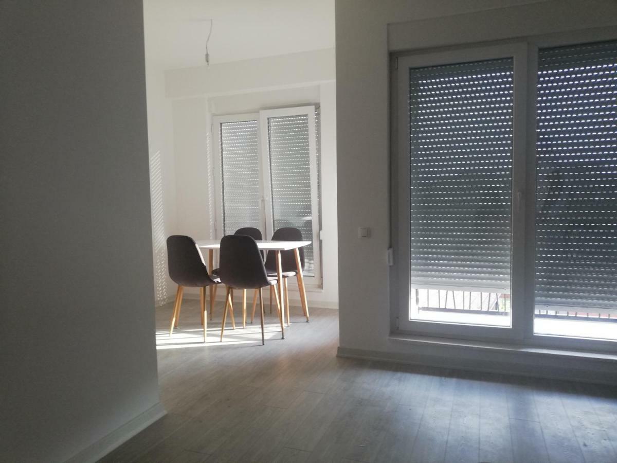 Apartment 3 Приштина Екстер'єр фото
