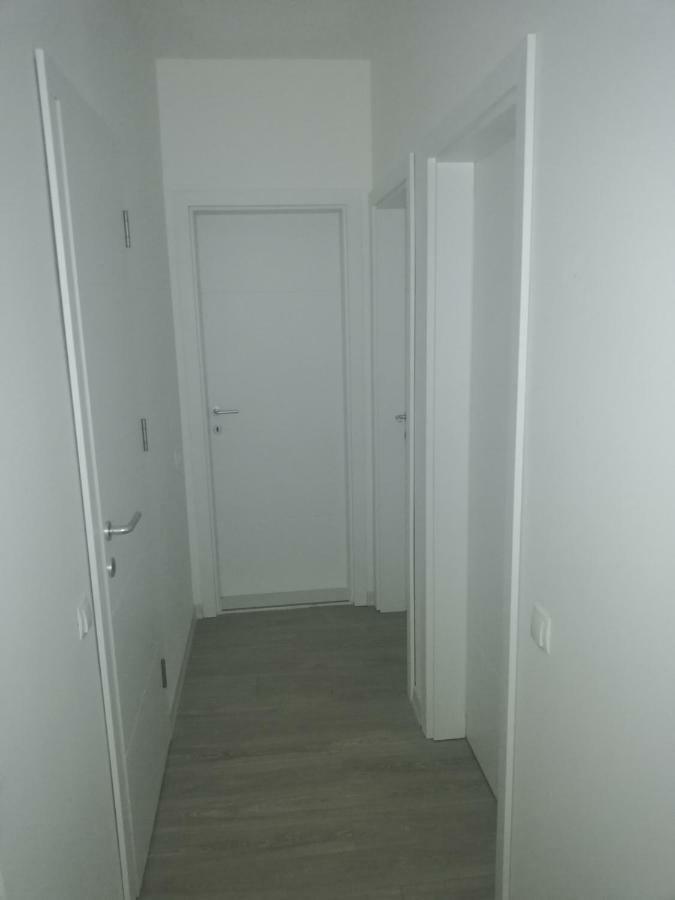 Apartment 3 Приштина Екстер'єр фото