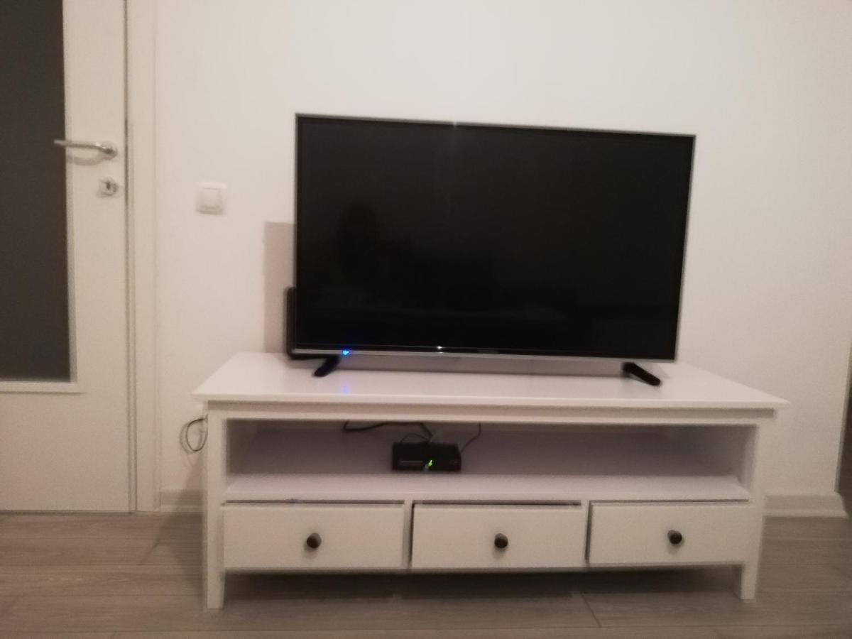 Apartment 3 Приштина Екстер'єр фото